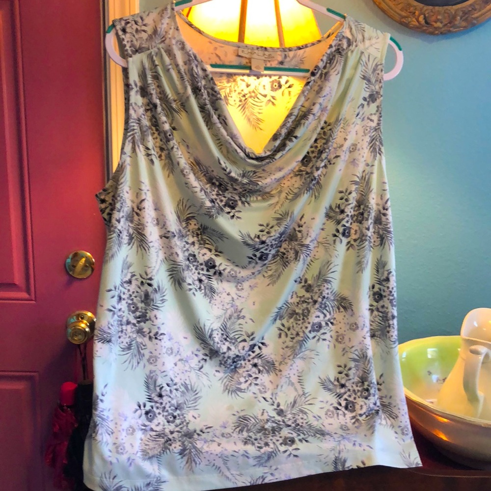 Emaline pale green floral sleeveless top. Flattering drape neckline. Size 2X.